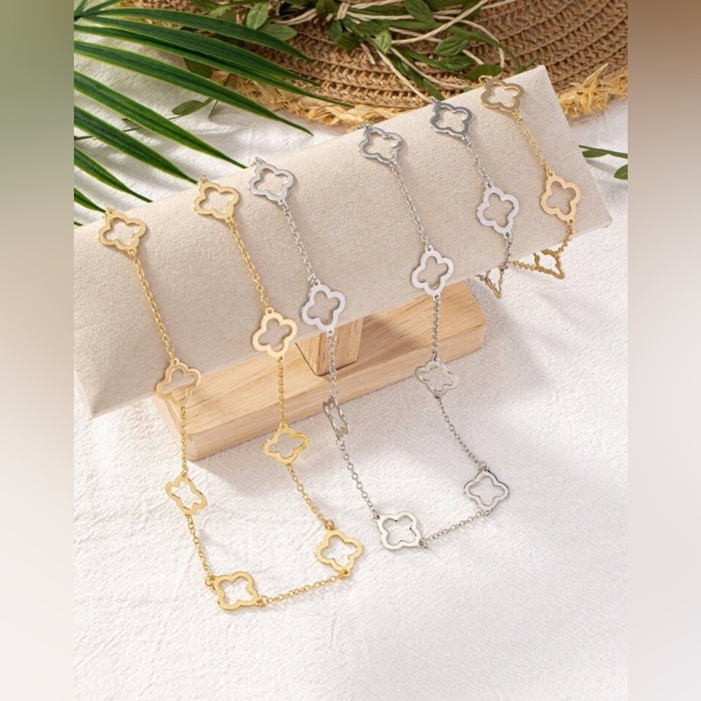 18K Gold Clover Shape Layered Long Interval Necklace and Bracelet Set - Picture 6 of 6